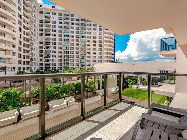 5225 Collins Ave # 407, Miami Beach FL 33140