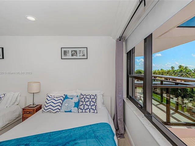 5225 Collins Ave # 407, Miami Beach FL 33140