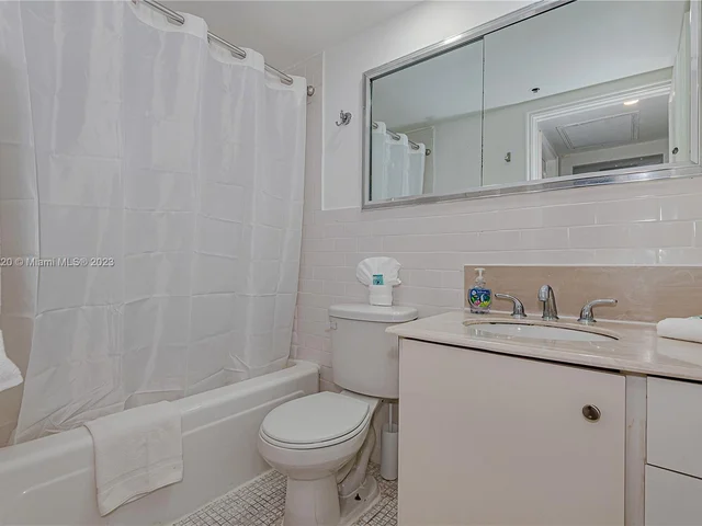 5225 Collins Ave # 407, Miami Beach FL 33140