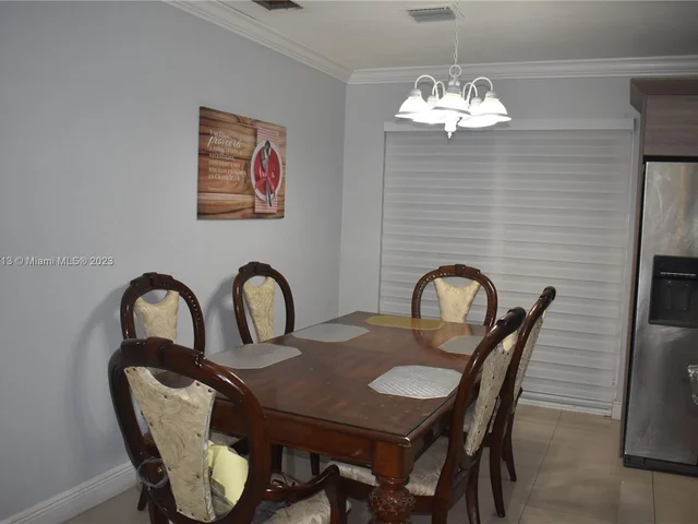 1010 NW 199th St, Miami Gardens FL 33169