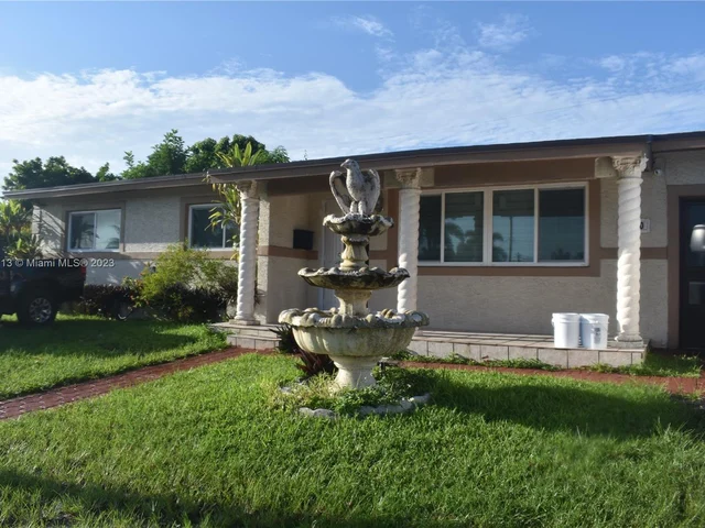 1010 NW 199th St, Miami Gardens FL 33169