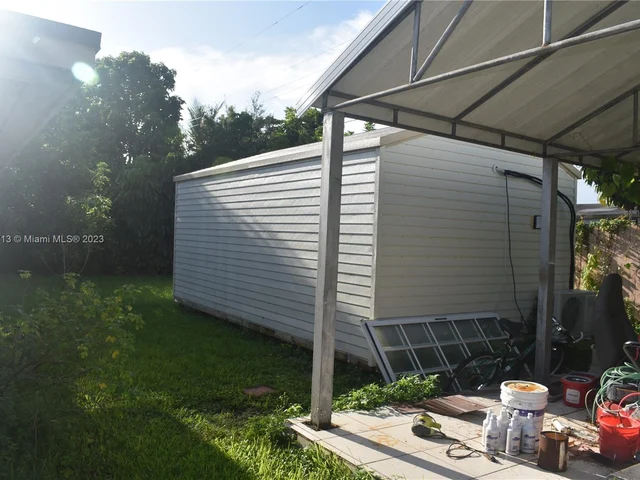 1010 NW 199th St, Miami Gardens FL 33169