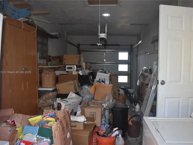 1010 NW 199th St, Miami Gardens FL 33169