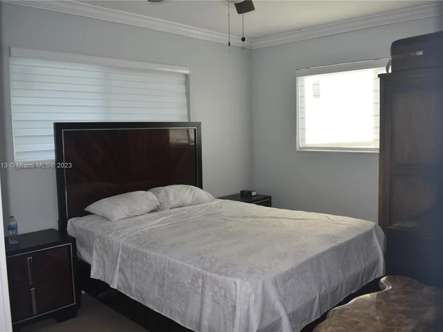 1010 NW 199th St, Miami Gardens FL 33169