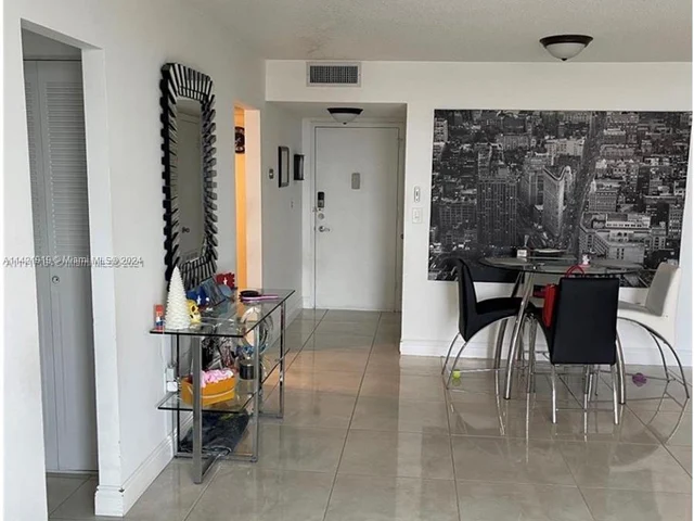 2750 NE 183rd St # 804, Aventura FL 33160