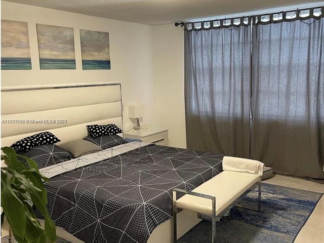 2750 NE 183rd St # 804, Aventura FL 33160