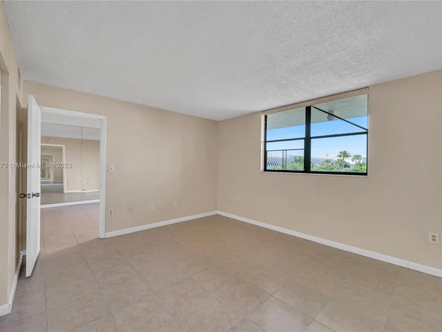 1775 Washington Ave # 4D, Miami Beach FL 33139