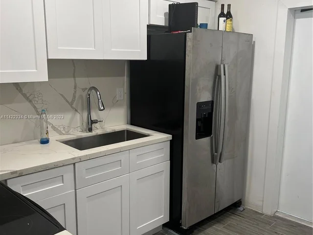 1944 NW 83rd Ter, Miami FL 33147