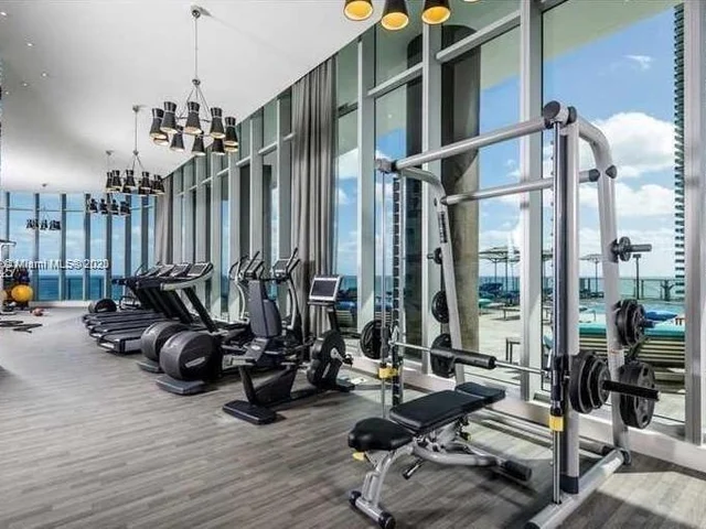 4111 S Ocean Dr, Hollywood FL 33019