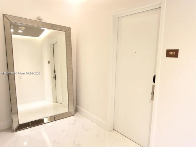 4111 S Ocean Dr, Hollywood FL 33019