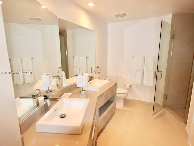 4111 S Ocean Dr, Hollywood FL 33019