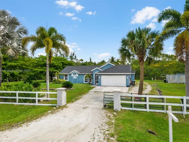 15769 N 80th Ln N, Loxahatchee FL 33470