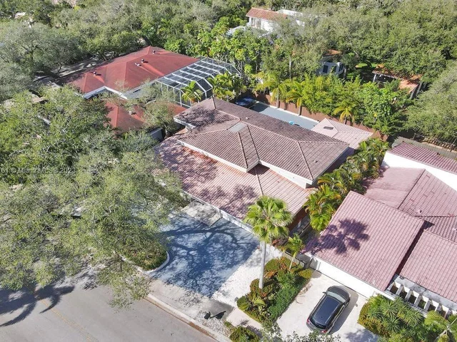 3251 N 37th St, Hollywood FL 33021