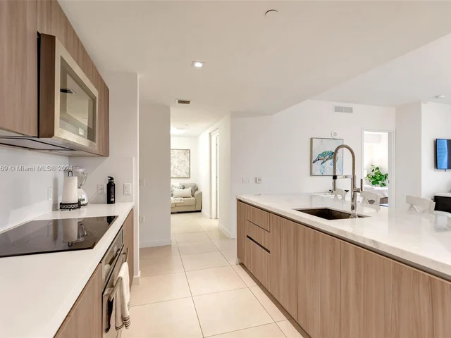 401 N Birch Rd # 1014, Fort Lauderdale FL 33304