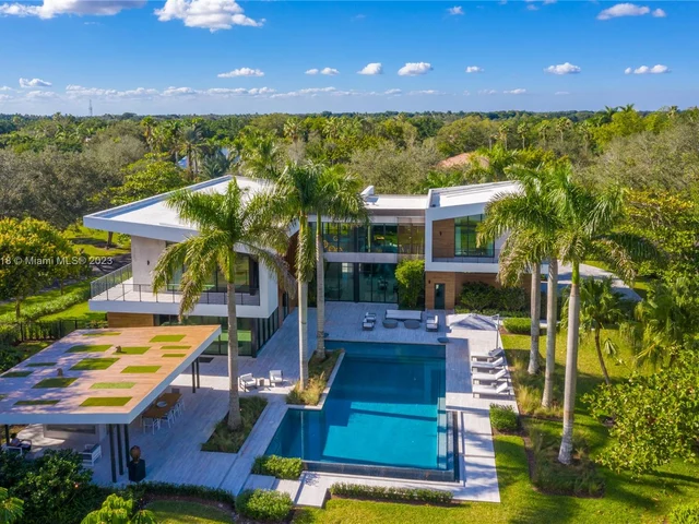 2690 Hackney Rd, Weston FL 33331