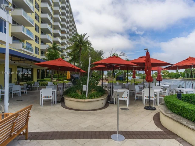 5600 Collins Ave # 11Y, Miami Beach FL 33140