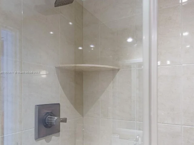 5600 Collins Ave # 11Y, Miami Beach FL 33140