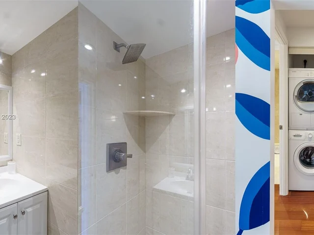 5600 Collins Ave # 11Y, Miami Beach FL 33140