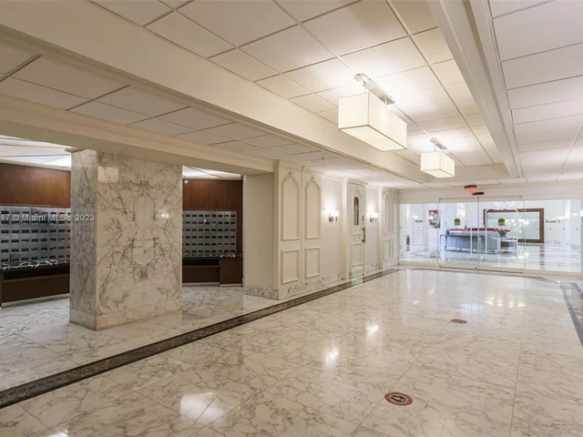 5600 Collins Ave # 11Y, Miami Beach FL 33140