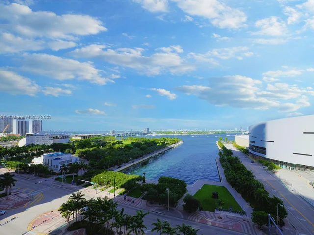 888 Biscayne Blvd # 1103, Miami FL 33132