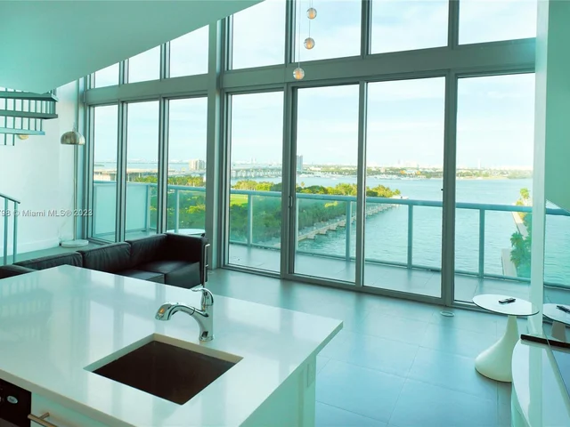 888 Biscayne Blvd # 1103, Miami FL 33132