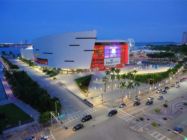 888 Biscayne Blvd # 1103, Miami FL 33132