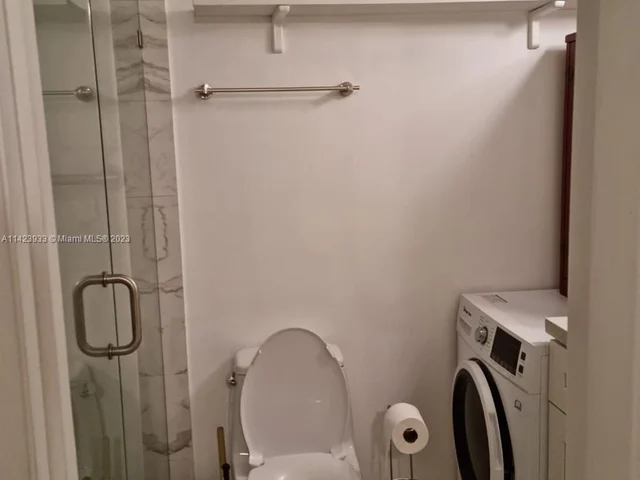 6200 NE 22nd Way # 102, Fort Lauderdale FL 33308