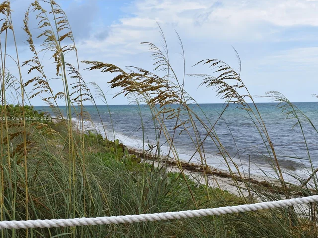 6365 Collins Ave # 1604, Miami Beach FL 33141