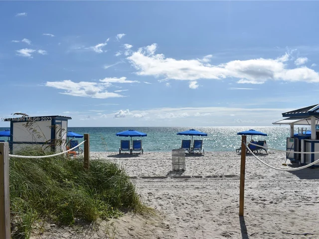 6365 Collins Ave # 1604, Miami Beach FL 33141