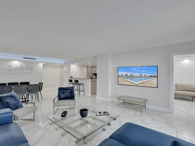 1890 S Ocean Dr # 306, Hallandale Beach FL 33009