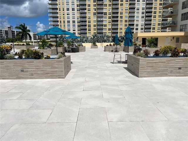 230 174th St # 303, Sunny Isles Beach FL 33160