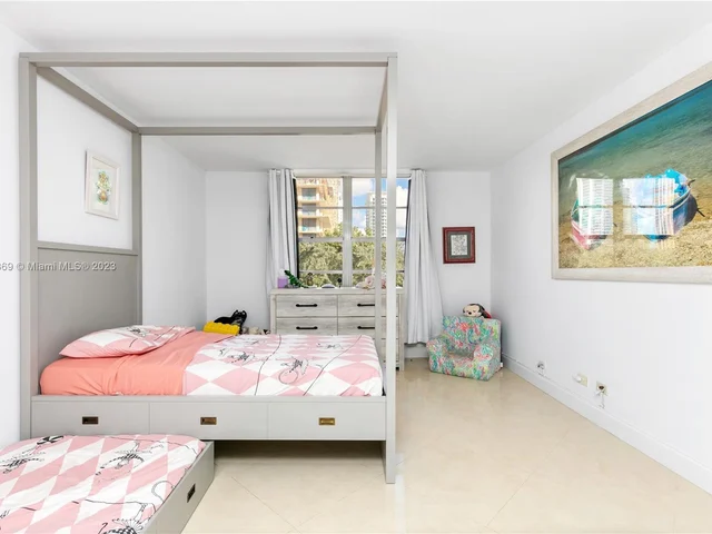 230 174th St # 303, Sunny Isles Beach FL 33160