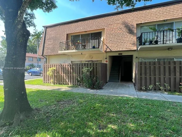 7403 W Sunrise Blvd # A1, Plantation FL 33313