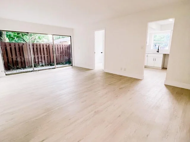 7403 W Sunrise Blvd # A1, Plantation FL 33313