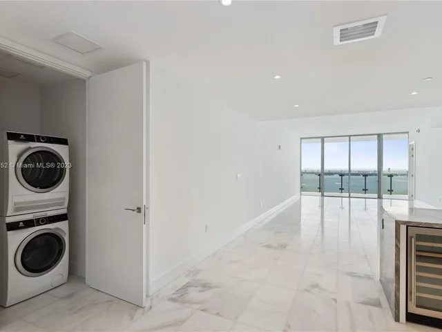 700 NE 26 Ter # 2903, Miami FL 33137