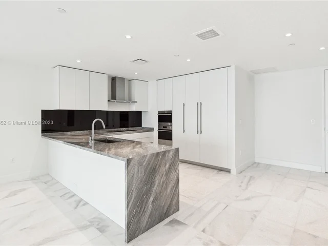 700 NE 26 Ter # 2903, Miami FL 33137