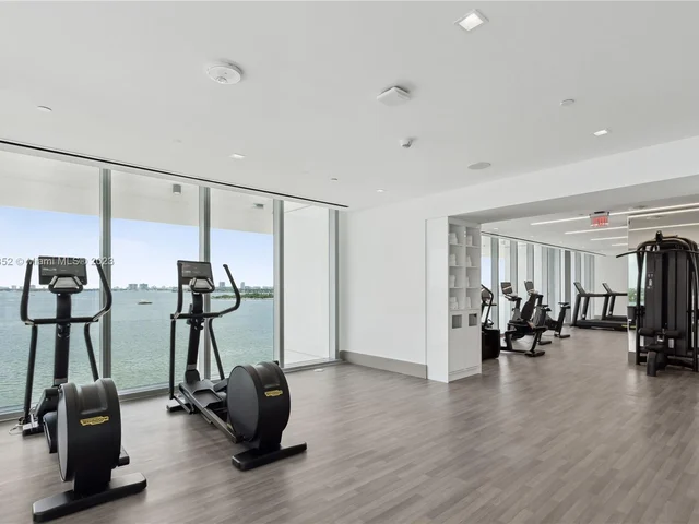 700 NE 26 Ter # 2903, Miami FL 33137