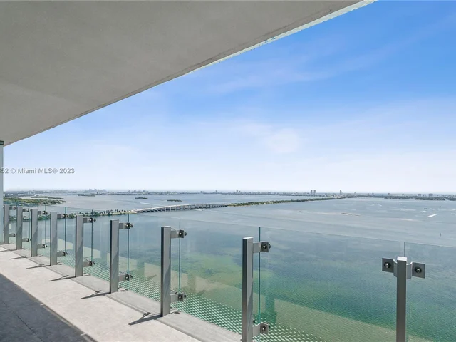 700 NE 26 Ter # 2903, Miami FL 33137