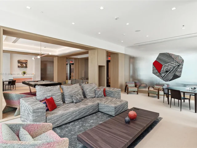 700 NE 26 Ter # 2903, Miami FL 33137