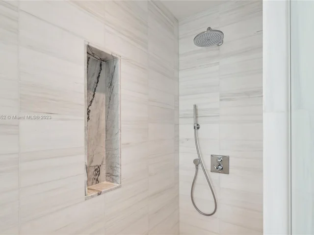 700 NE 26 Ter # 2903, Miami FL 33137