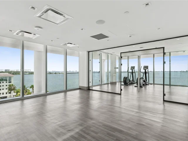 700 NE 26 Ter # 2903, Miami FL 33137