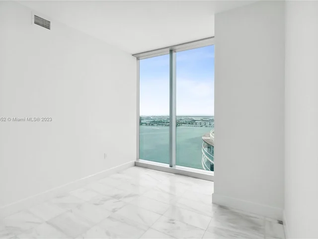 700 NE 26 Ter # 2903, Miami FL 33137