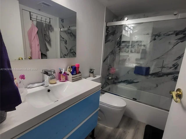 7601 E Treasure Dr # 611, North Bay Village FL 33141