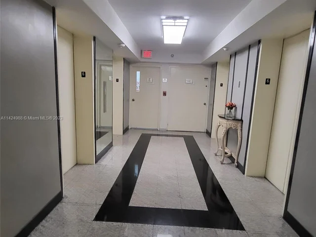 7601 E Treasure Dr # 611, North Bay Village FL 33141