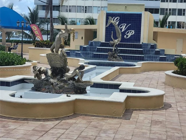 7601 E Treasure Dr # 611, North Bay Village FL 33141