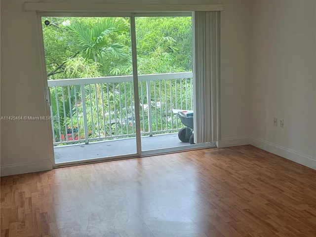 2920 SW 28th Ter # 304, Miami FL 33133