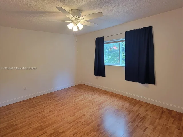 2920 SW 28th Ter # 304, Miami FL 33133