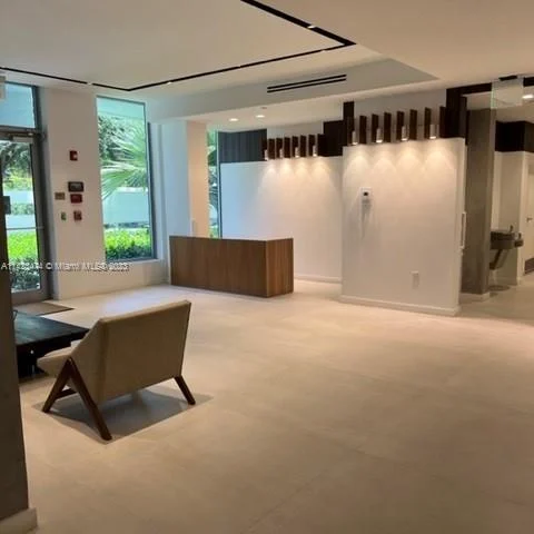 13800 Highland Dr # 303, North Miami Beach FL 33181