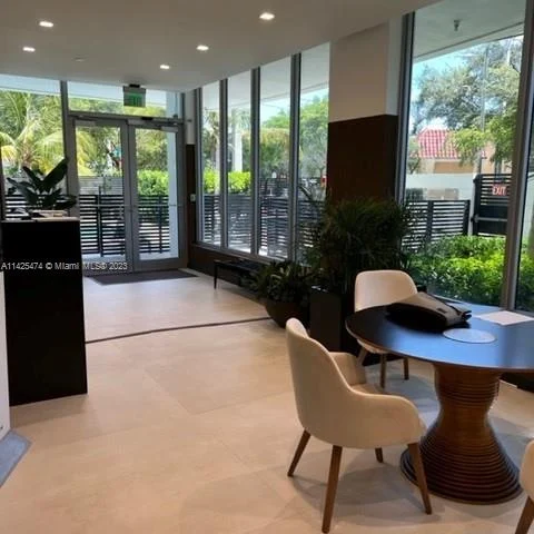 13800 Highland Dr # 303, North Miami Beach FL 33181