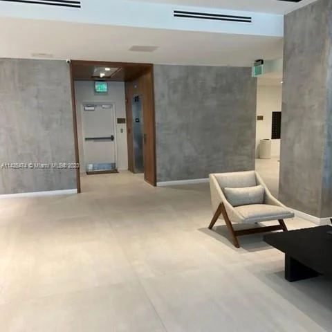 13800 Highland Dr # 303, North Miami Beach FL 33181